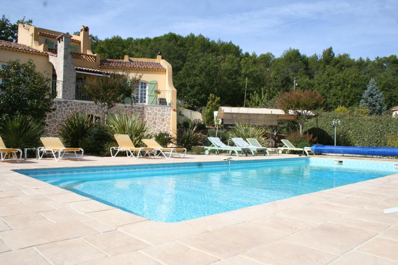 LE MAS DES TARENTES Chambres d'hôtes Trans-en-Provence Extérieur photo